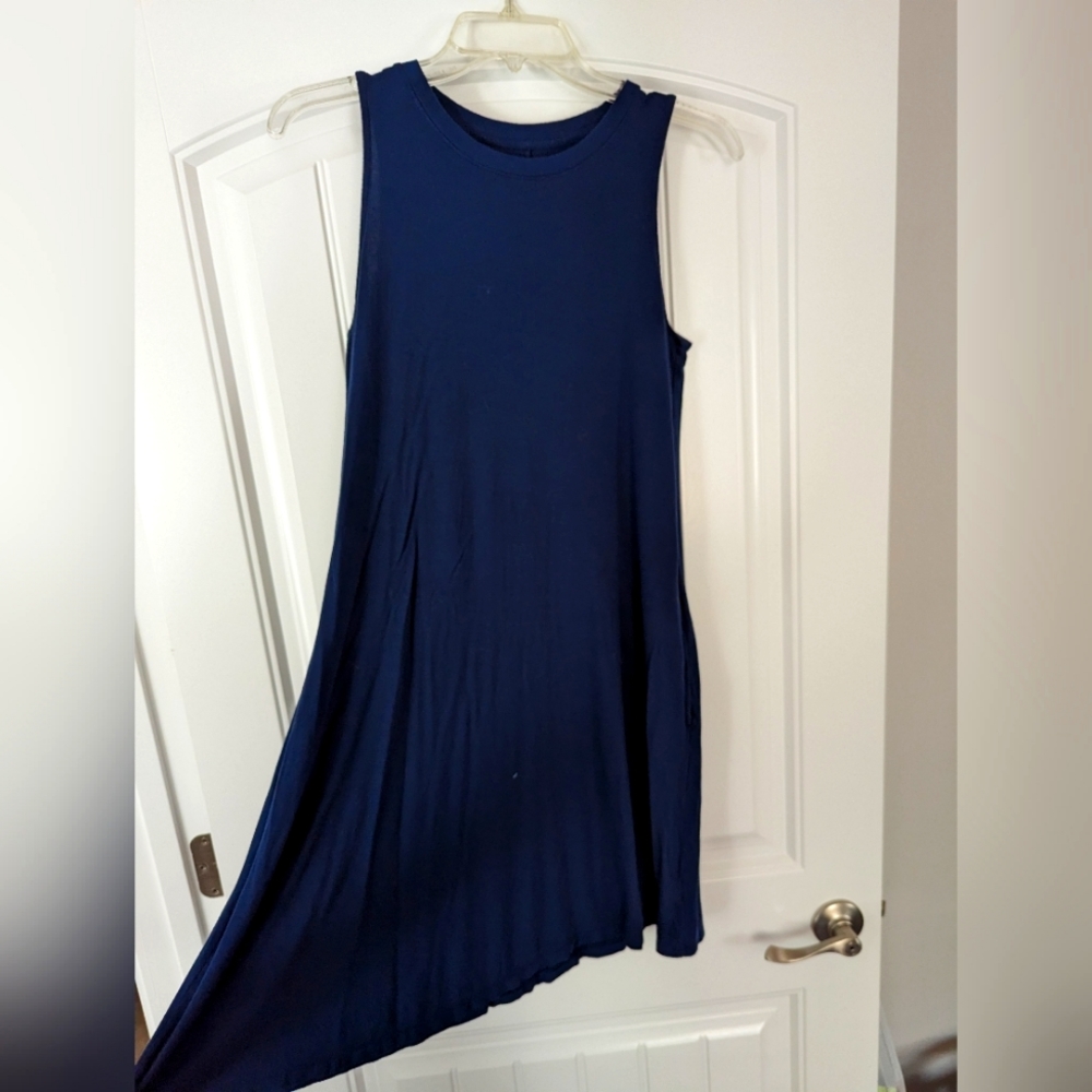 Highneck sleeveless dress